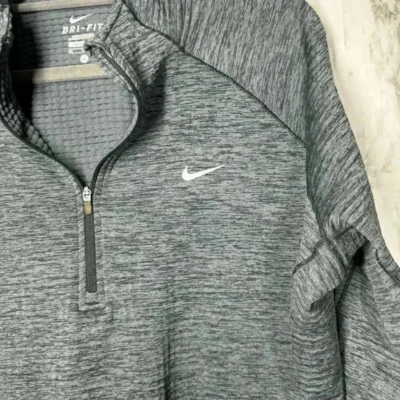 Women’s Nike DriFit Fleece-Lined Quarter Zip, XL, Grey/Black - Picture 3 of 7